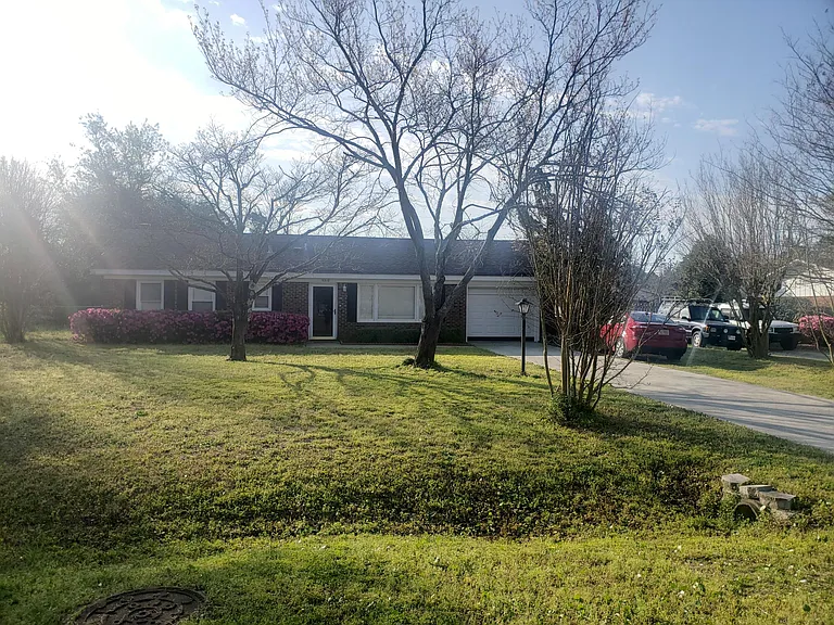5318 Lawrence Dr — Photo 2