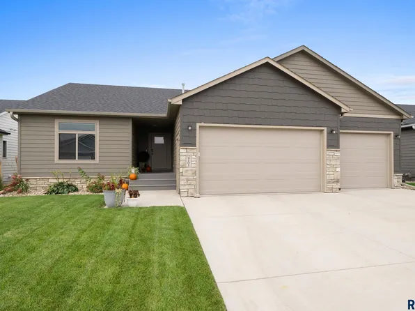 4101 S Home Plate Ave, Sioux Falls, SD 57110