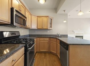 388 Washington St #1, Somerville, MA 02143