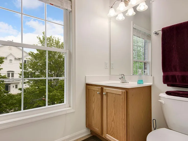2427 Fort Dr — Photo 17