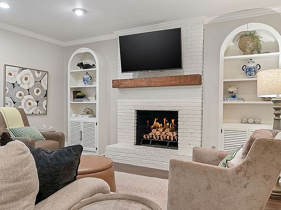 Perfect to host or relax!
