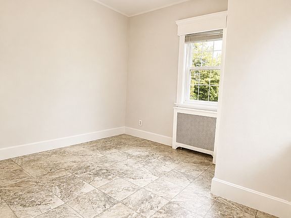 4th image of 17 Railroad Ave Floor 2