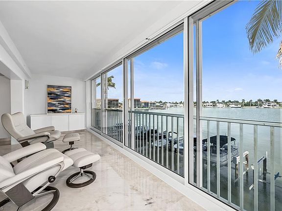 5th image of 2750 Gulf Shore Blvd. N, #204