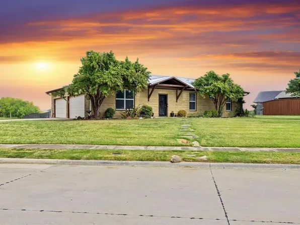 348 Hardwicke Ln, Little Elm, TX 75068