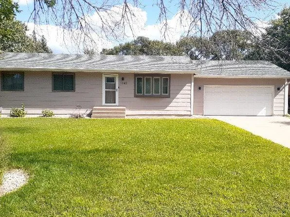 1340 104th Ln NW, Coon Rapids, MN 55433