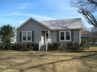 531 Taylor St, Athens, TN 37303