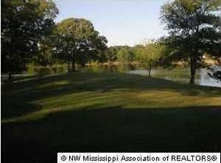 226 Green T Lk E, Hernando, MS 38632