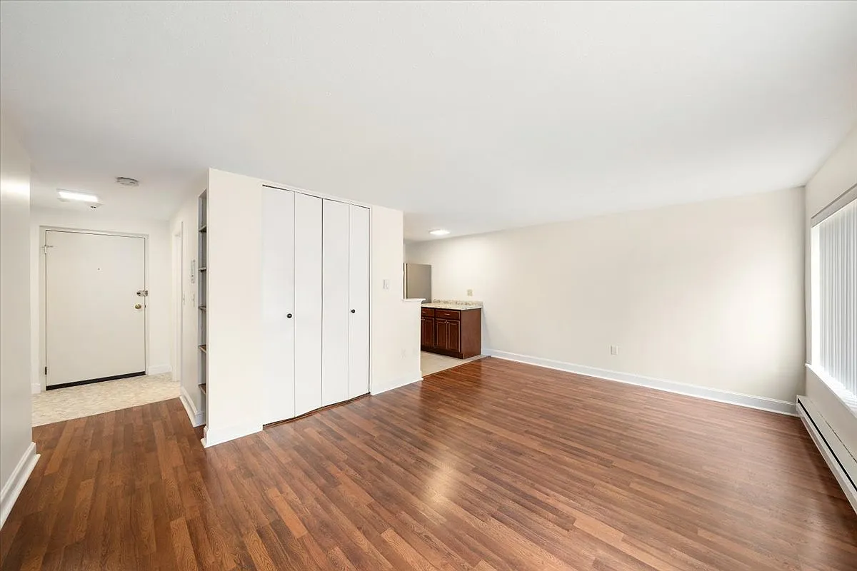 Building Photo - 260 Tremont St #3