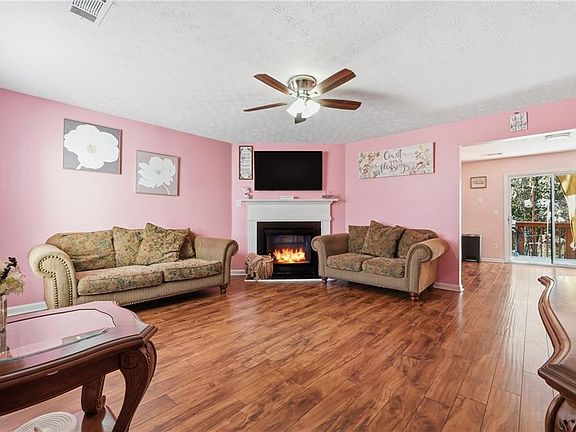 3rd image of 265 Springbottom Dr