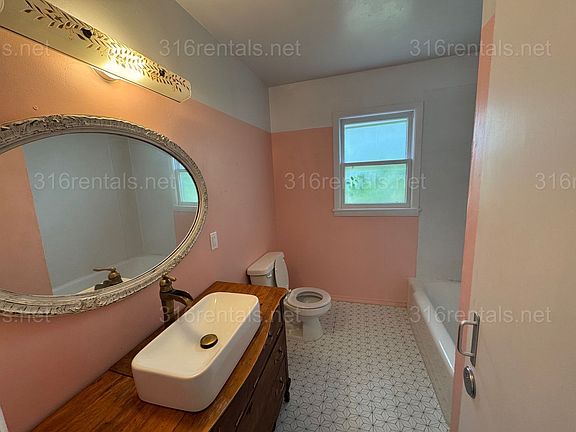 3rd image of 311 S Edwards Ave