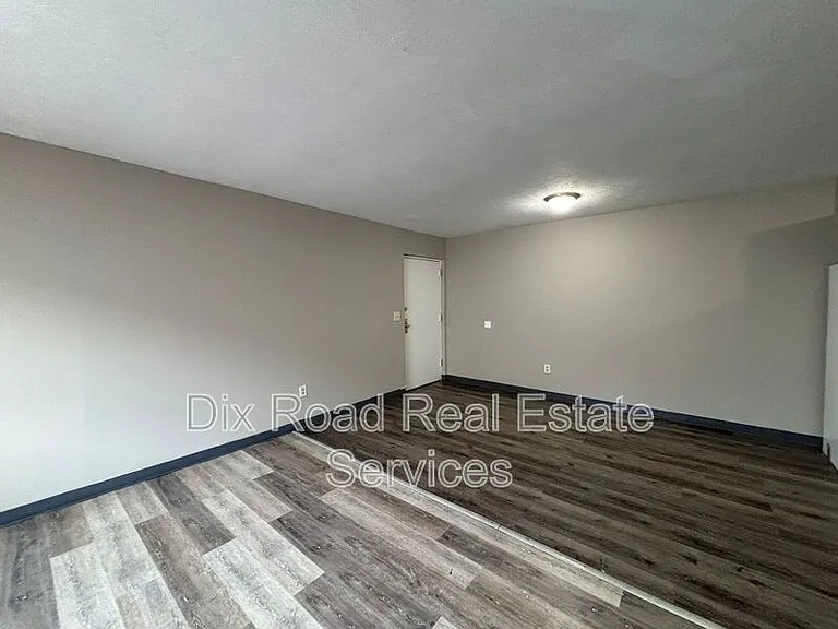 430 Bellbrook Ave #10 — Photo 5