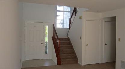 2nd image of 16 Willow Cir #16