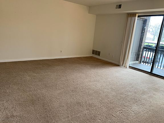 2nd image of 6150 Cobblers Dr APT 115