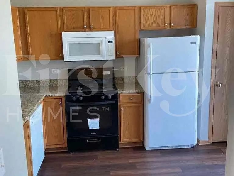 2316 Alden Dr — Photo 4