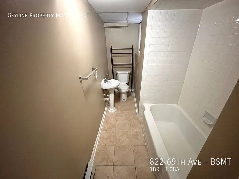 822 69th Ave #BASEMENT — Photo 11