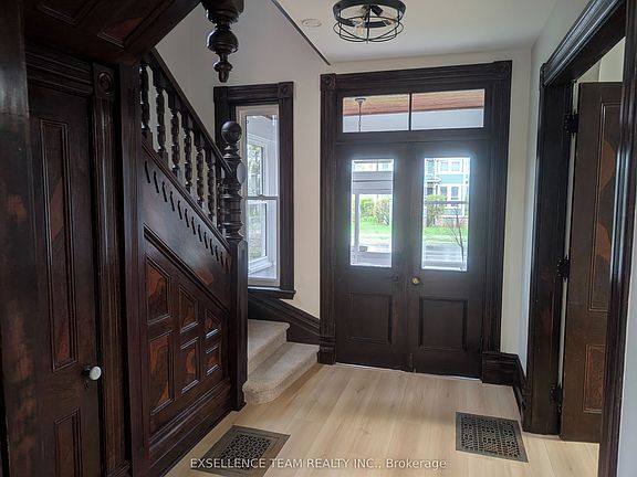 3rd image of 241 Sydney St