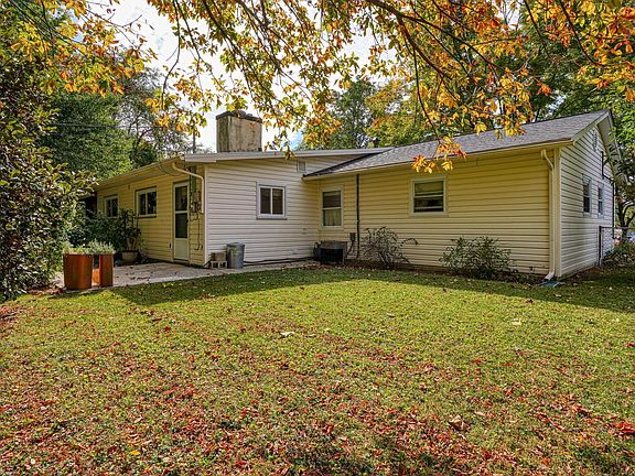 5th image of 7492 Lebanon Ct