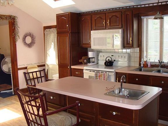 cherry kitchen w/center island and wet sink