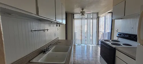 625 N 600 W Photo 1