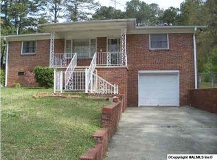 1609 Arrowhead Dr, Gadsden, AL 35903