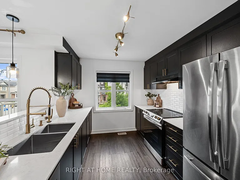 403 Gerardia Ln — Photo 10