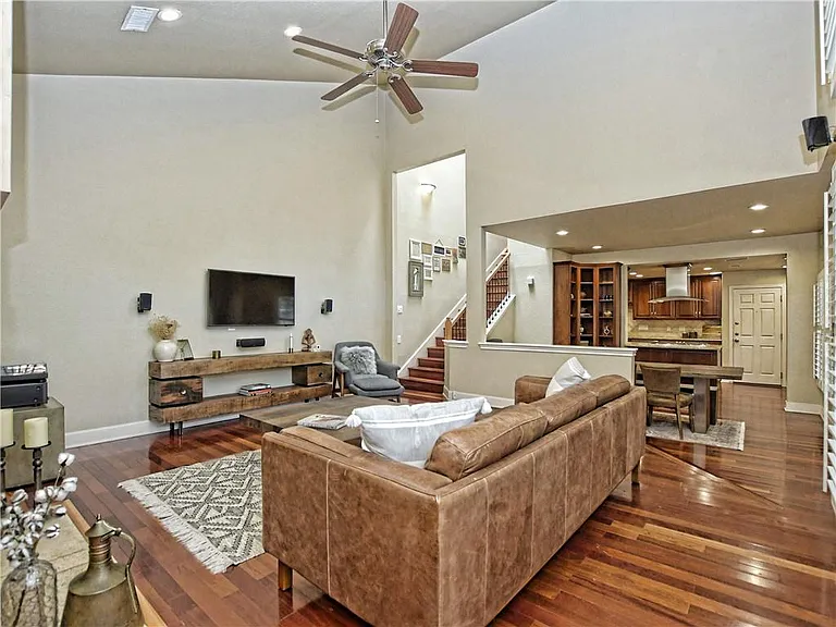 8123 Forest Mesa Dr — Photo 14
