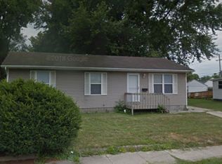 1414 W Locust St, Bloomington, IL 61701