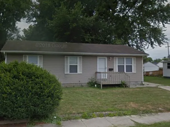 1414 W Locust St, Bloomington, IL 61701
