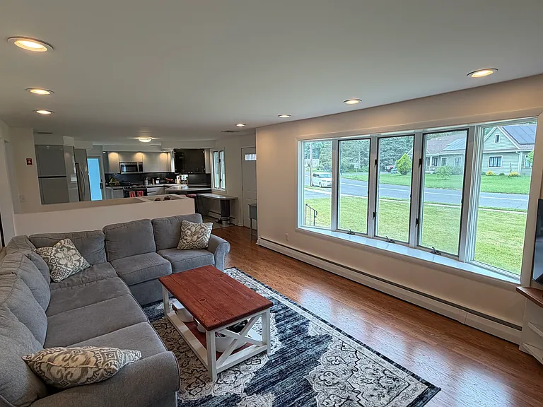 219 Sun Valley Dr — Photo 8