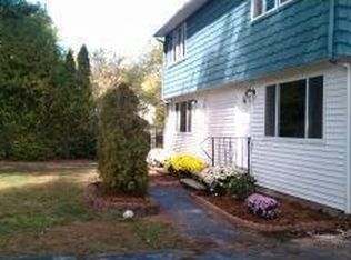 41 Kendall Pond Rd, Londonderry, NH 03053