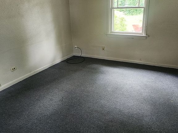 4th image of 550 Pearl Ave