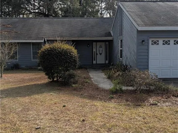 2972 Orion Dr, Waycross, GA 31503