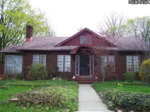 733 Greenwood Ave, Akron, OH 44320