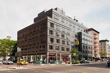 Rented by R New York