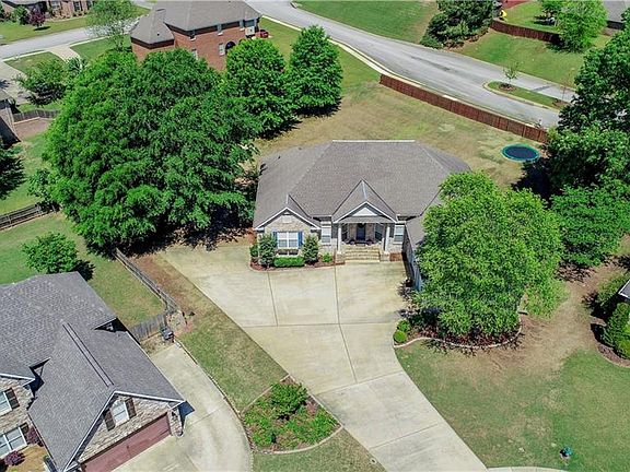 3rd image of 11962 Basswood Cir