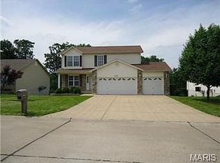 5725 Pebble Acres Dr, High Ridge, MO 63049