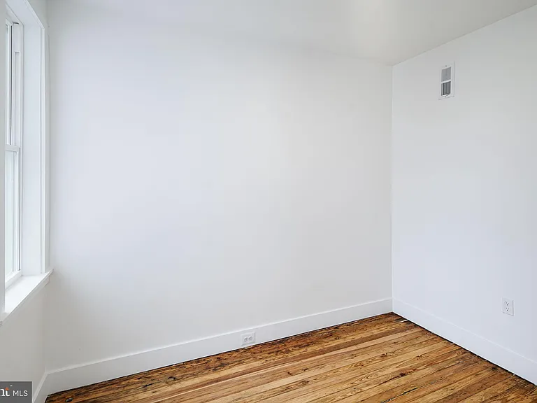 1424 S Marston St — Photo 18
