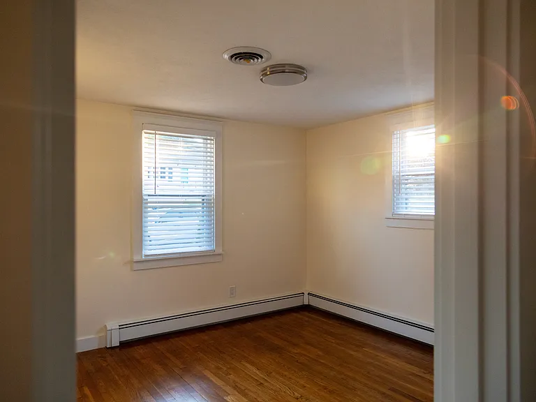 106 Vallette St — Photo 11