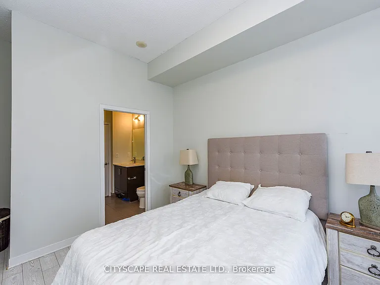 365 Prince Of Wales Dr E #611 — Photo 20