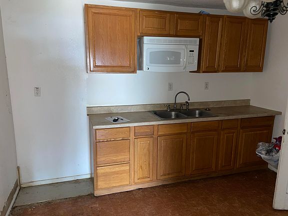 4th image of 705 Veck St