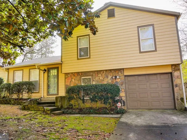 6929 Hickory Log Rd, Austell, GA 30168