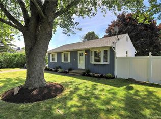 26 Rustling Reed Rd, Naugatuck, CT 06770