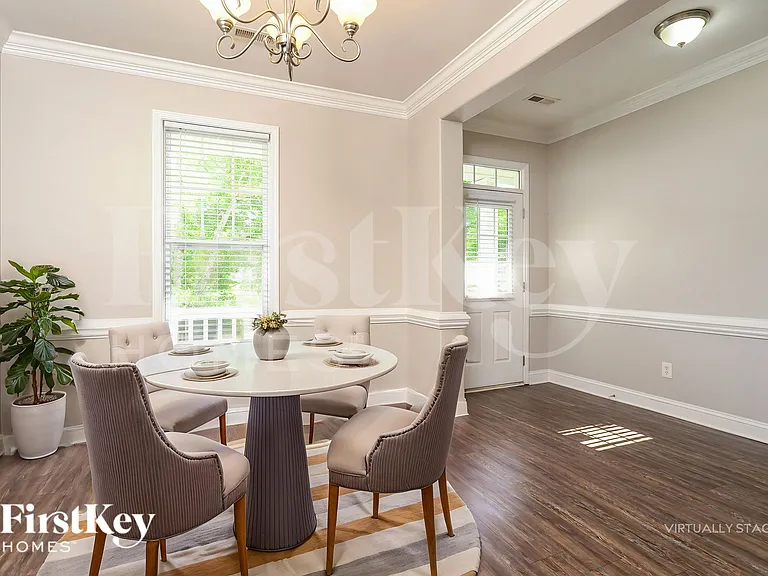 221 Bridgewater Dr — Photo 6