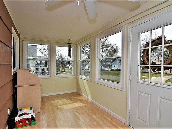 2nd image of 717 McKinley Ave
