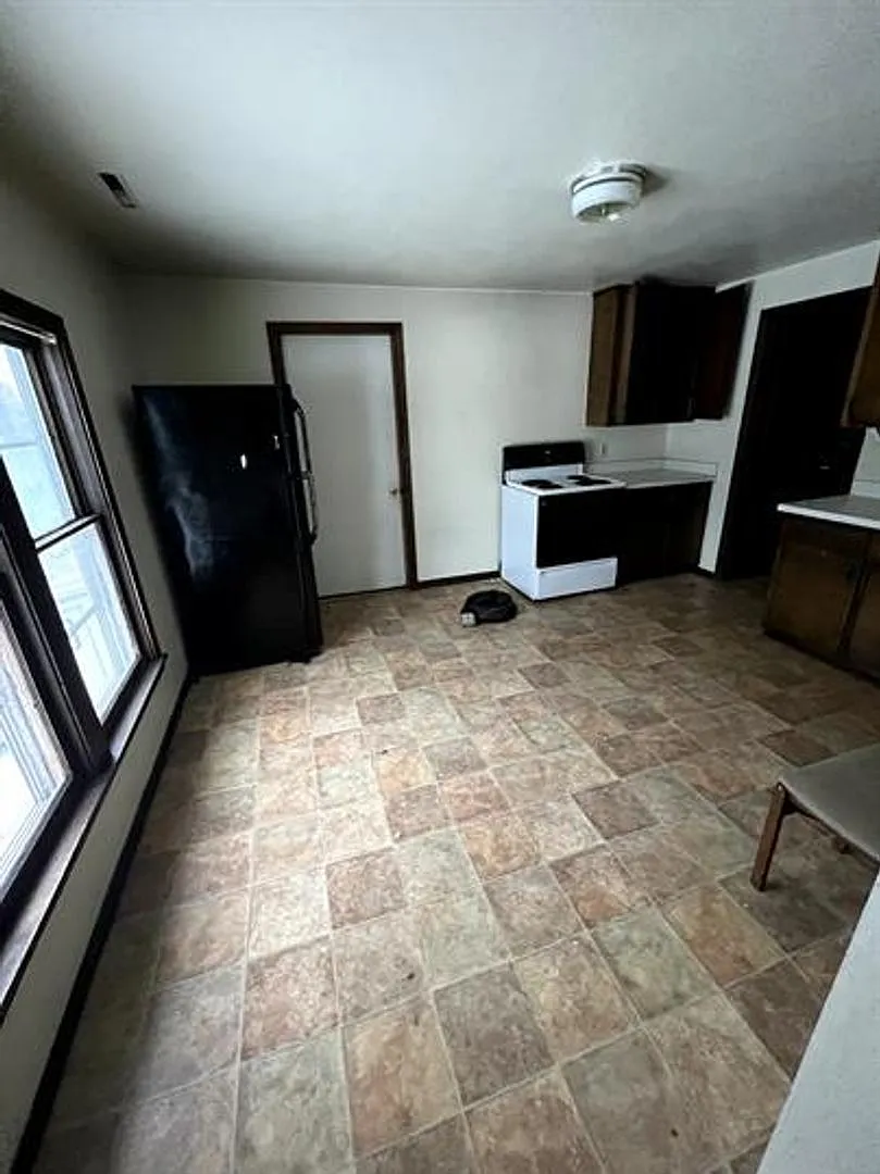 403 Water St Duplex — Photo 3