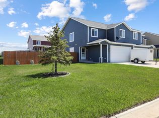 5826 Anna Ave, Williston, ND 58801