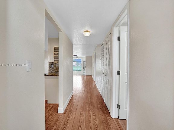 5th image of 9401 Sunrise Lakes Blvd APT 102