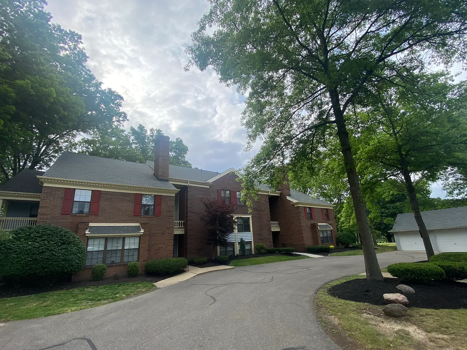 3607 Vicary Sq NE — Photo 4