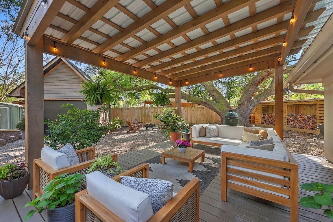 32. Pergola Lounge and Fire Pit View