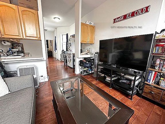 2nd image of 221 Avenue A APT 9